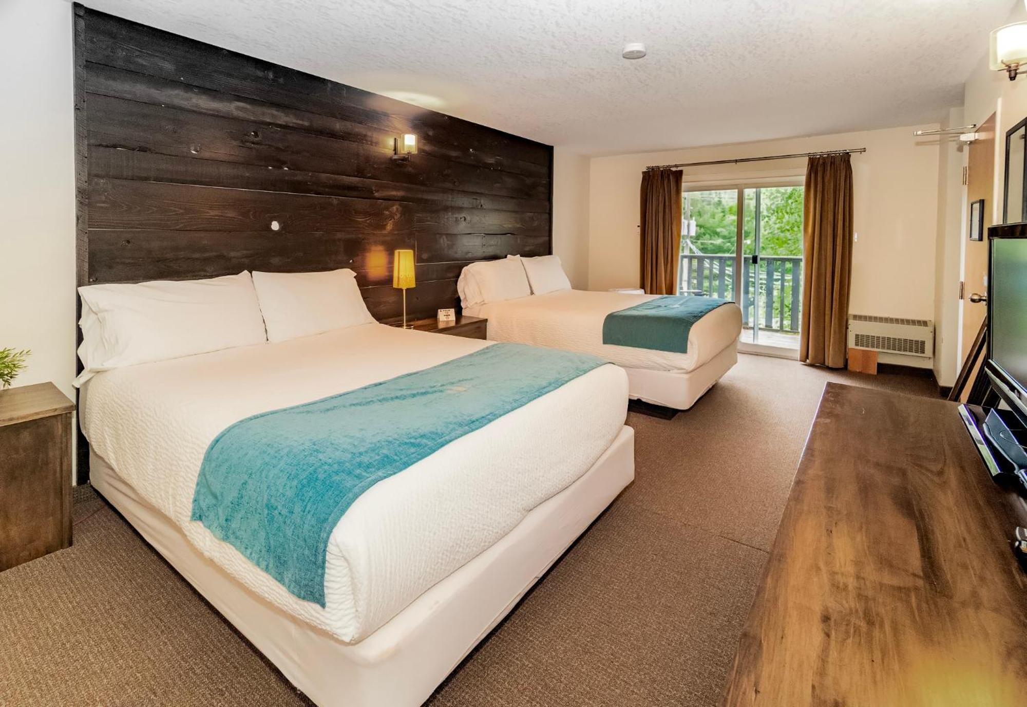 3 Pines Lodge Muskoka Хантсвилл Экстерьер фото