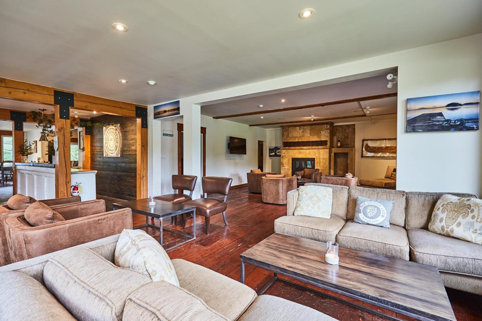 3 Pines Lodge Muskoka Хантсвилл Экстерьер фото